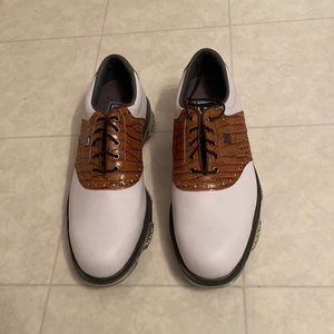 Dry Joys Tours Opti Flex 2 size 9M men’s golf shoes.